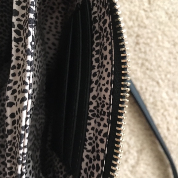 ALYSSA NY CROSSBODY BAG. BRAND NEW. - Picture 3 of 7